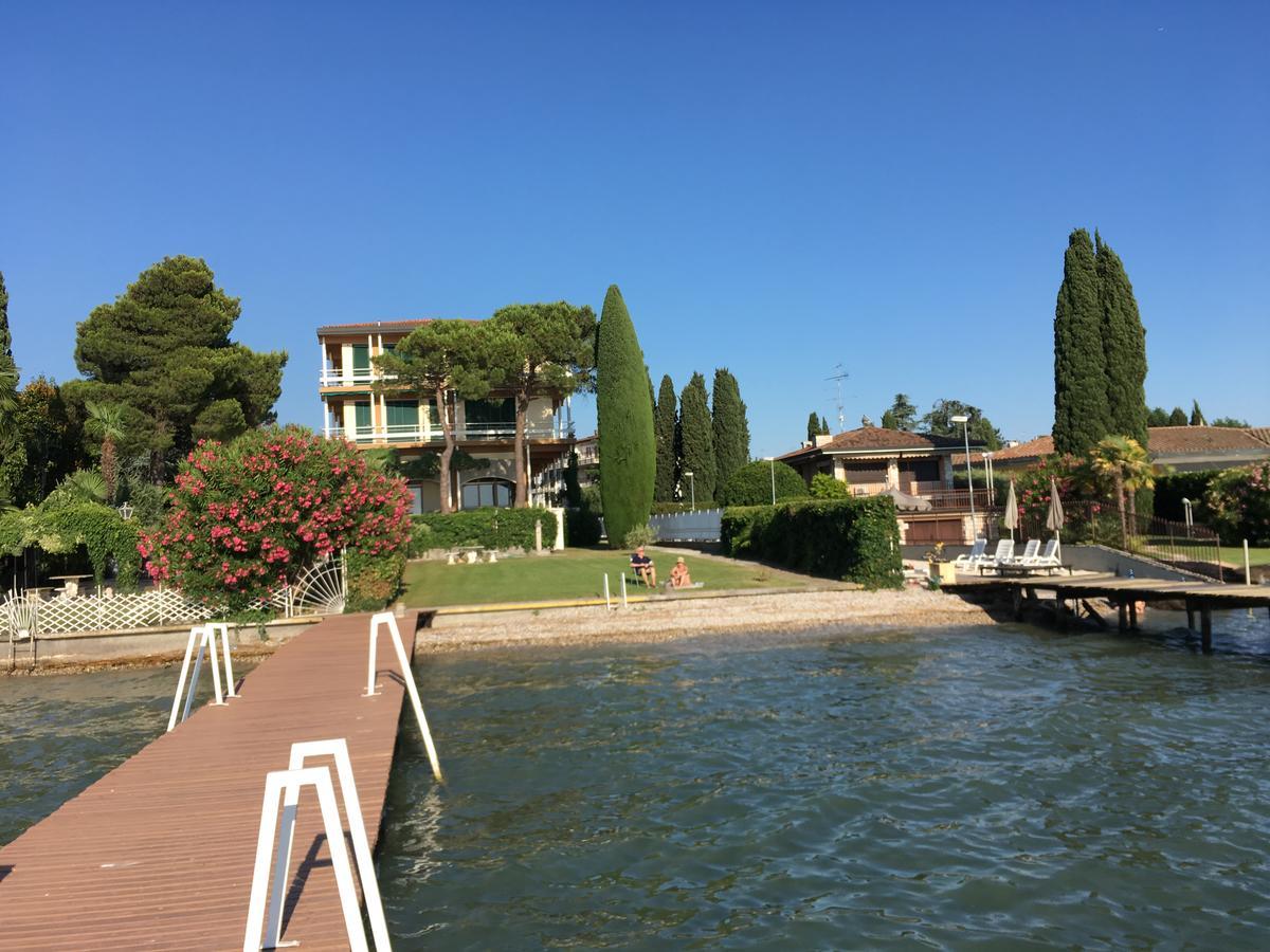 Sunset Apartment Sirmione Eksteriør billede