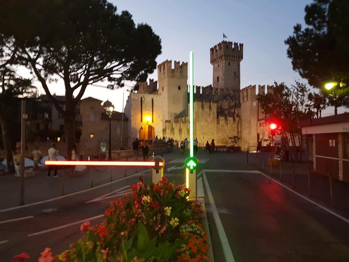 Sunset Apartment Sirmione Eksteriør billede