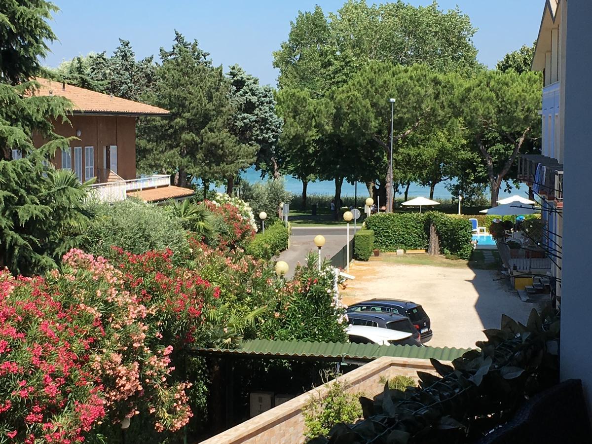 Sunset Apartment Sirmione Eksteriør billede