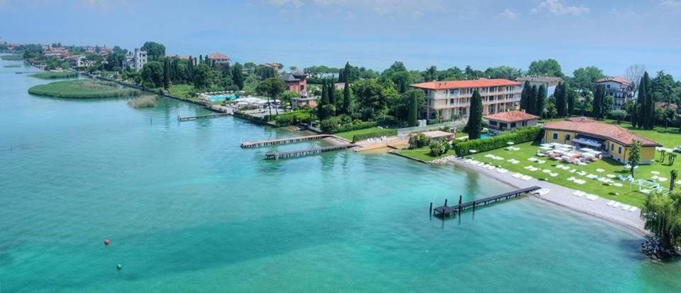 Sunset Apartment Sirmione Eksteriør billede